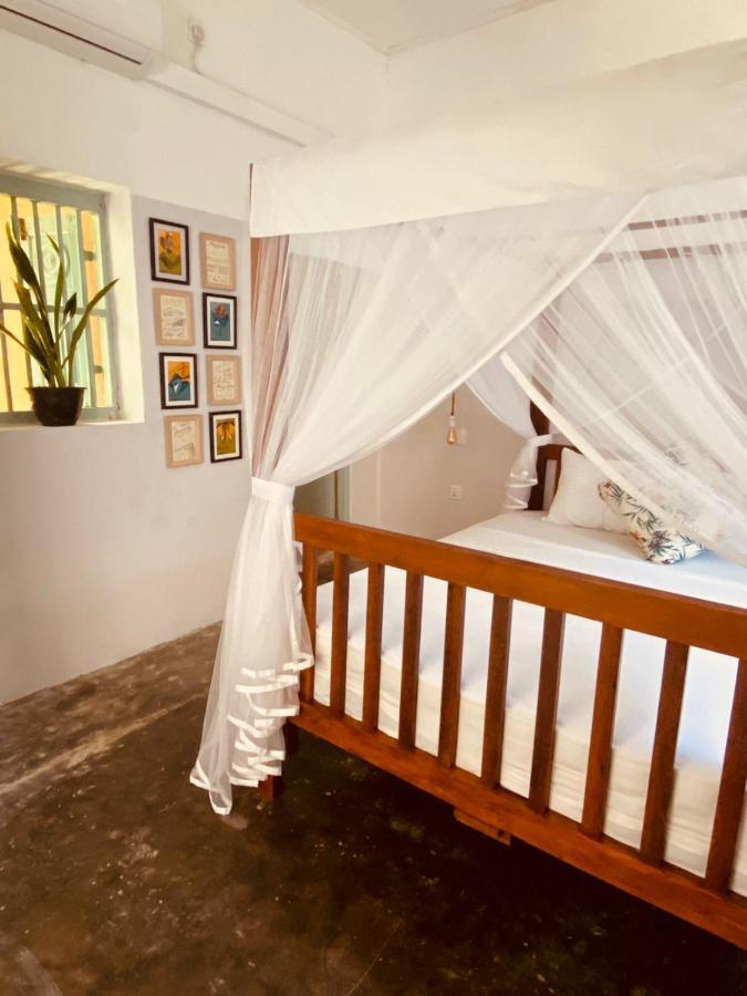 Cafe Ceylon Bed & Breakfast Koggala Bagian luar foto
